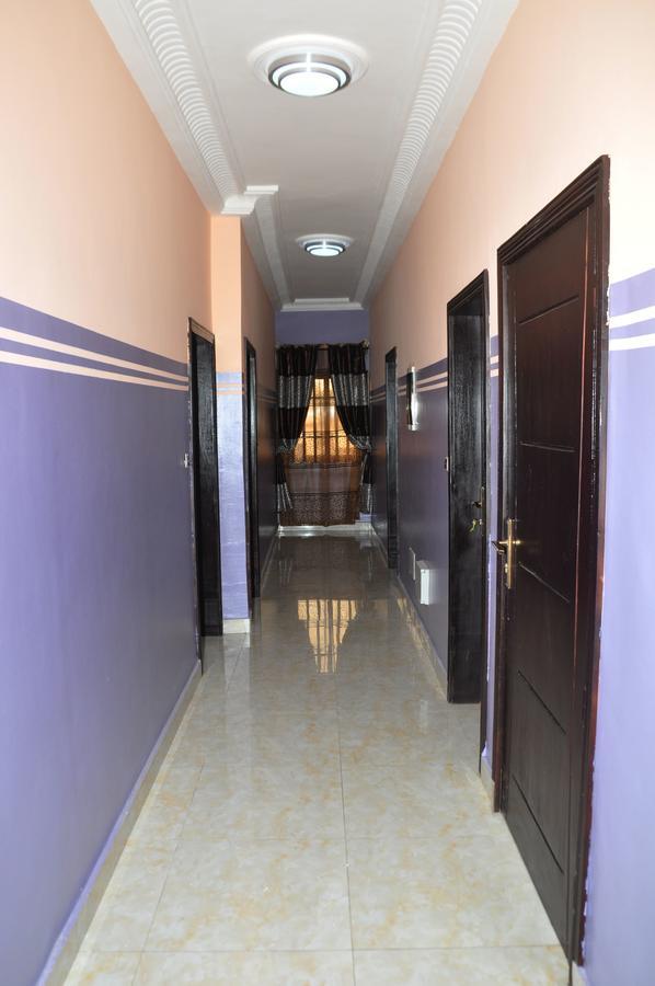 Diamond Hotel โกโตนู ภายนอก รูปภาพ