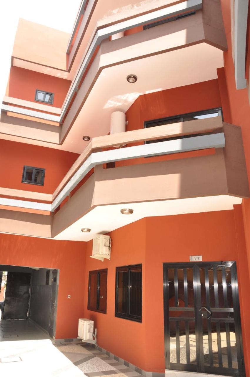 Diamond Hotel โกโตนู ภายนอก รูปภาพ